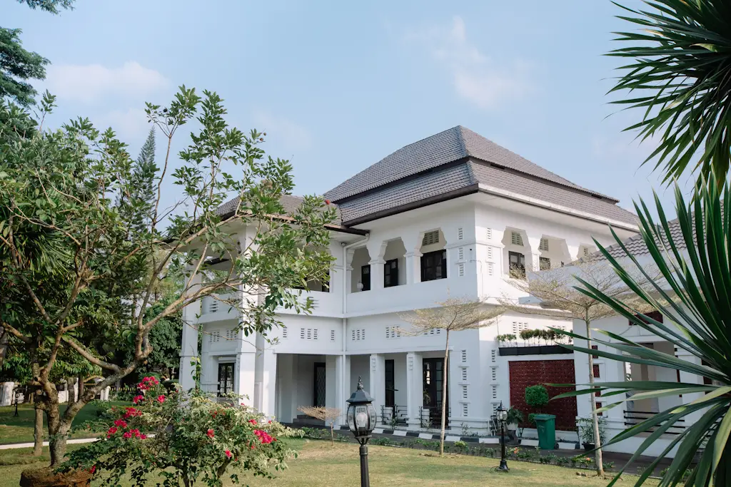 Rumah Dinas Pimpinan Bank Indonesia Jl Jend Sudirman No 37