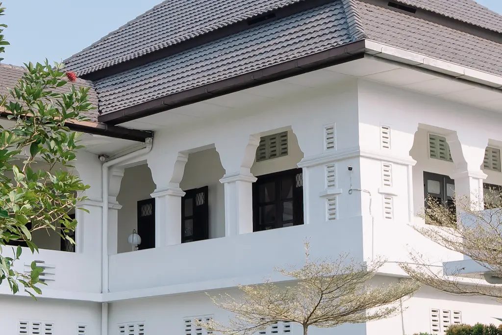 Rumah Dinas Pimpinan Bank Indonesia Jl Jend Sudirman No 37 - 2