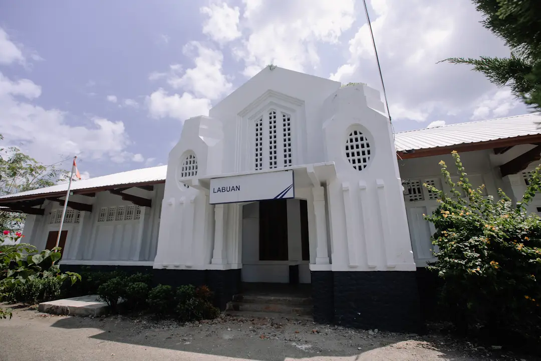 Stasiun Kereta Api Labuhan