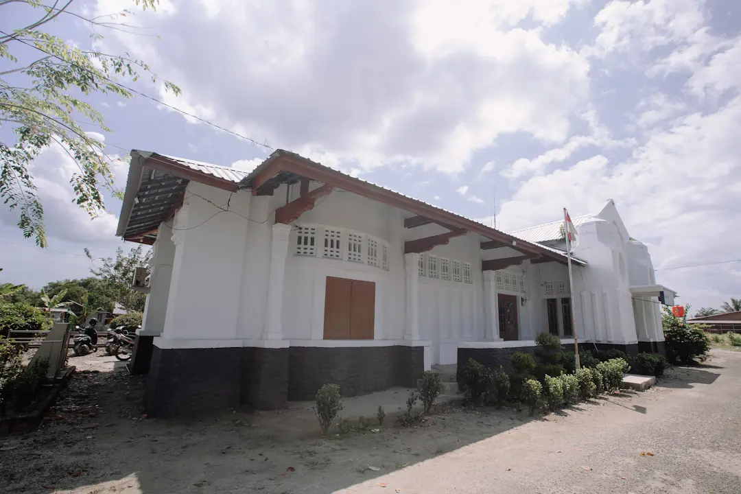 Stasiun Kereta Api Labuhan - 2