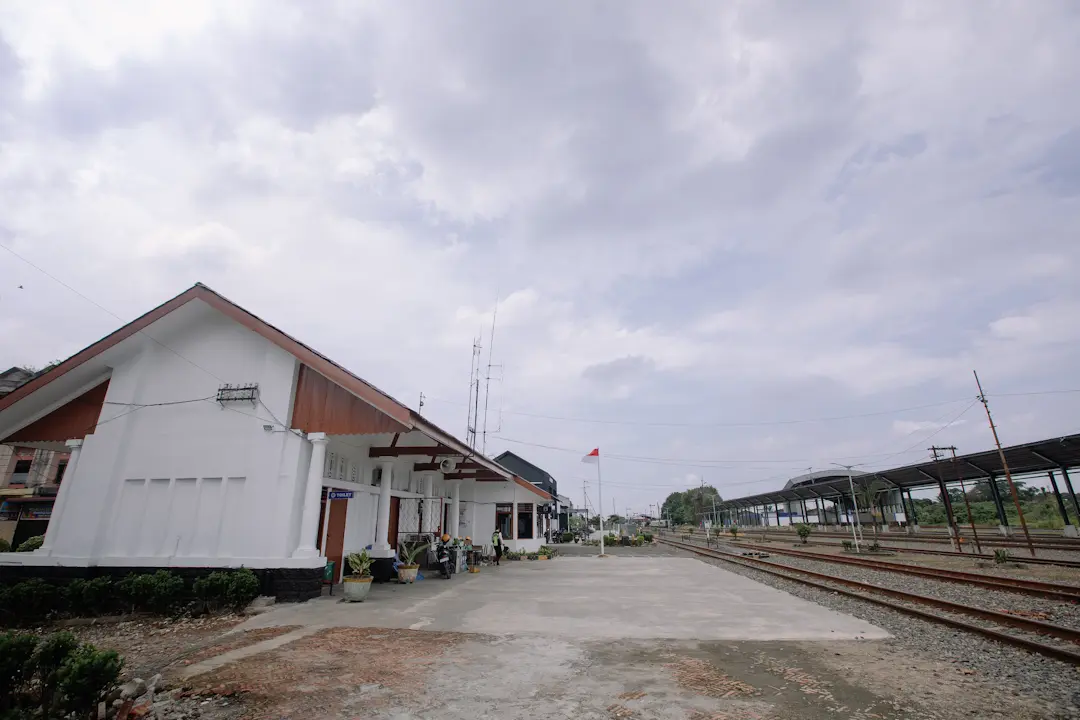 Stasiun Kereta Api Pulu Brayan