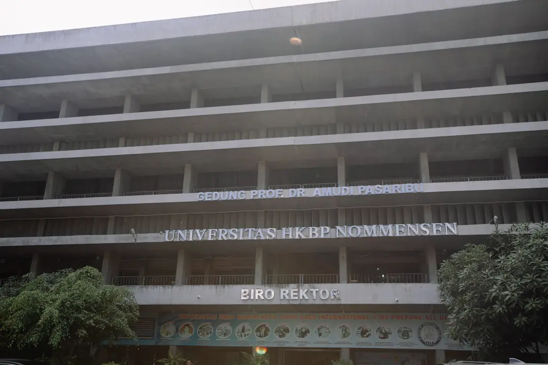 Universitas HKBP Nommensen - 2