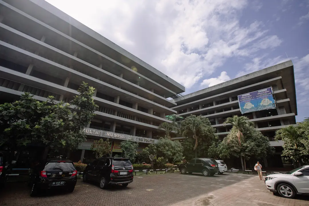 Universitas HKBP Nommensen - 3