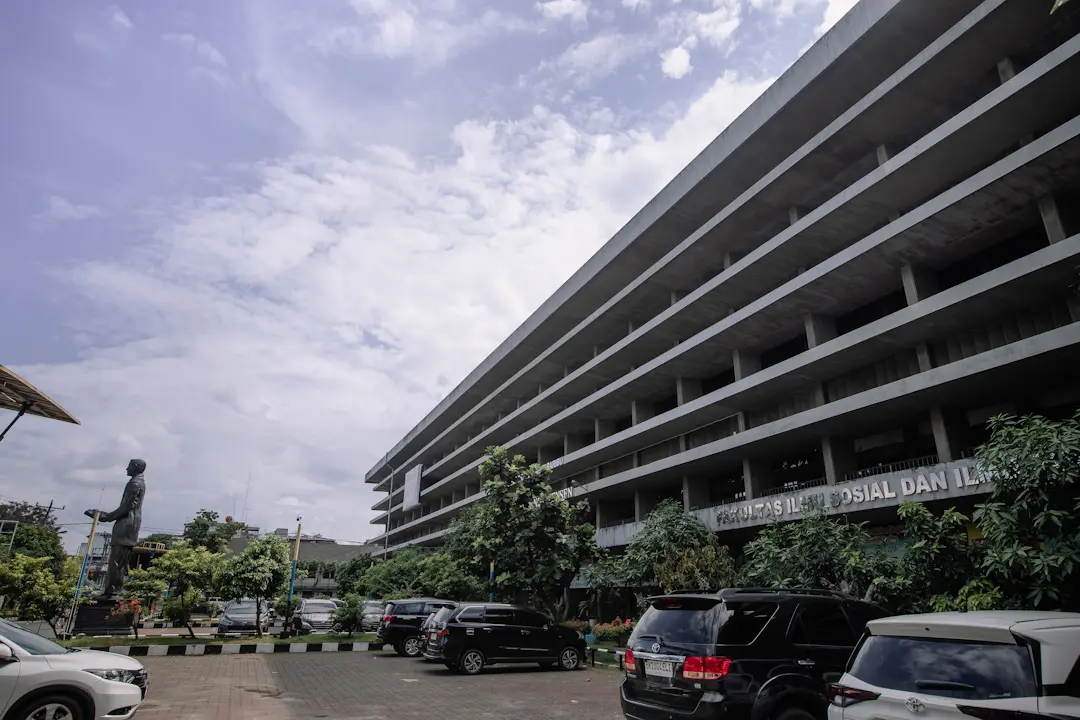 Universitas HKBP Nommensen - 9