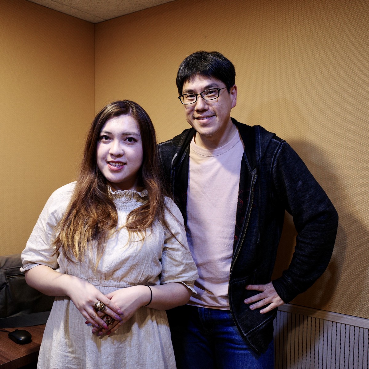 專訪香港創作歌手，金音獎海外創作音樂獎得主Serrini談《邪童謠》