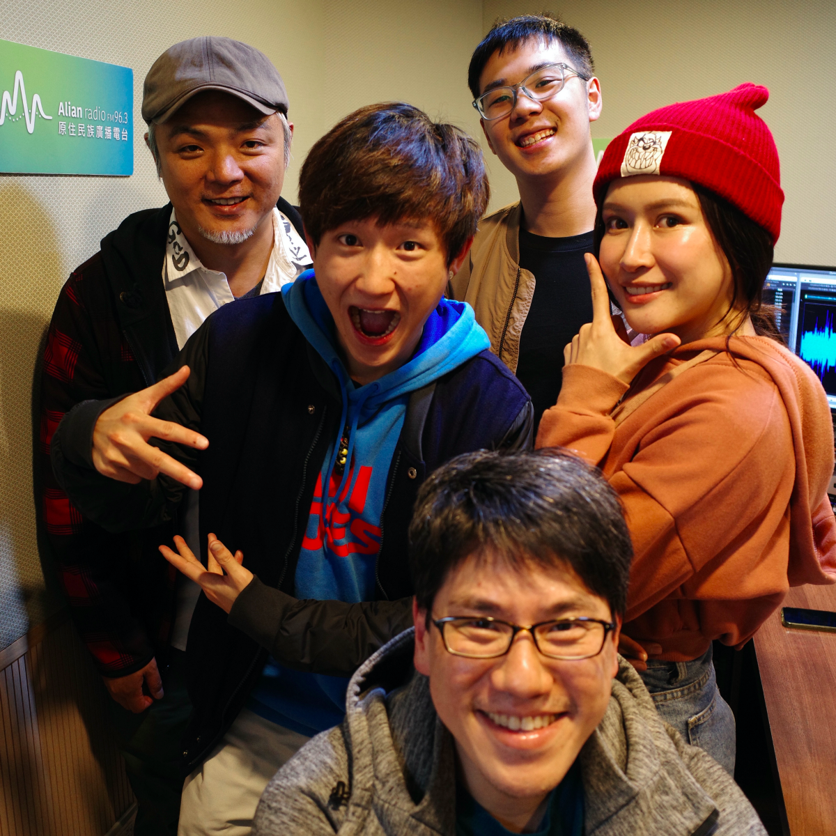 Lowking 姚宇謙、Yogu Walis 幽谷瓦歷斯 feat. 製作人蘇通達談他們首張專輯 + 空中 mini live 現場