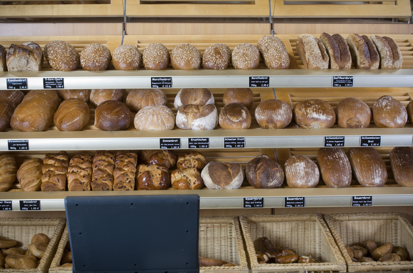 地铁口的面包香