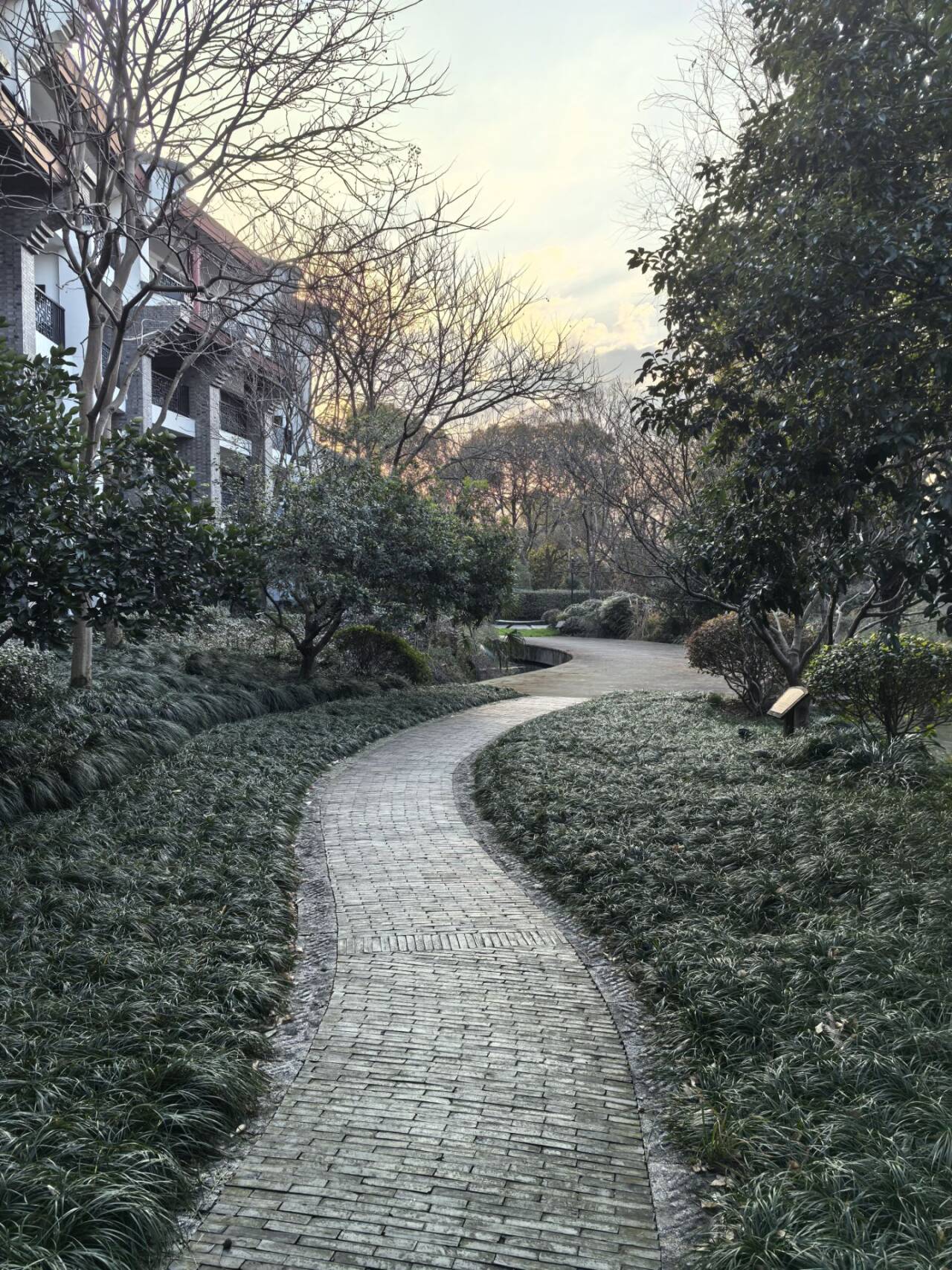 4ad0e739fed7db0d6b770b305d004a2f_720