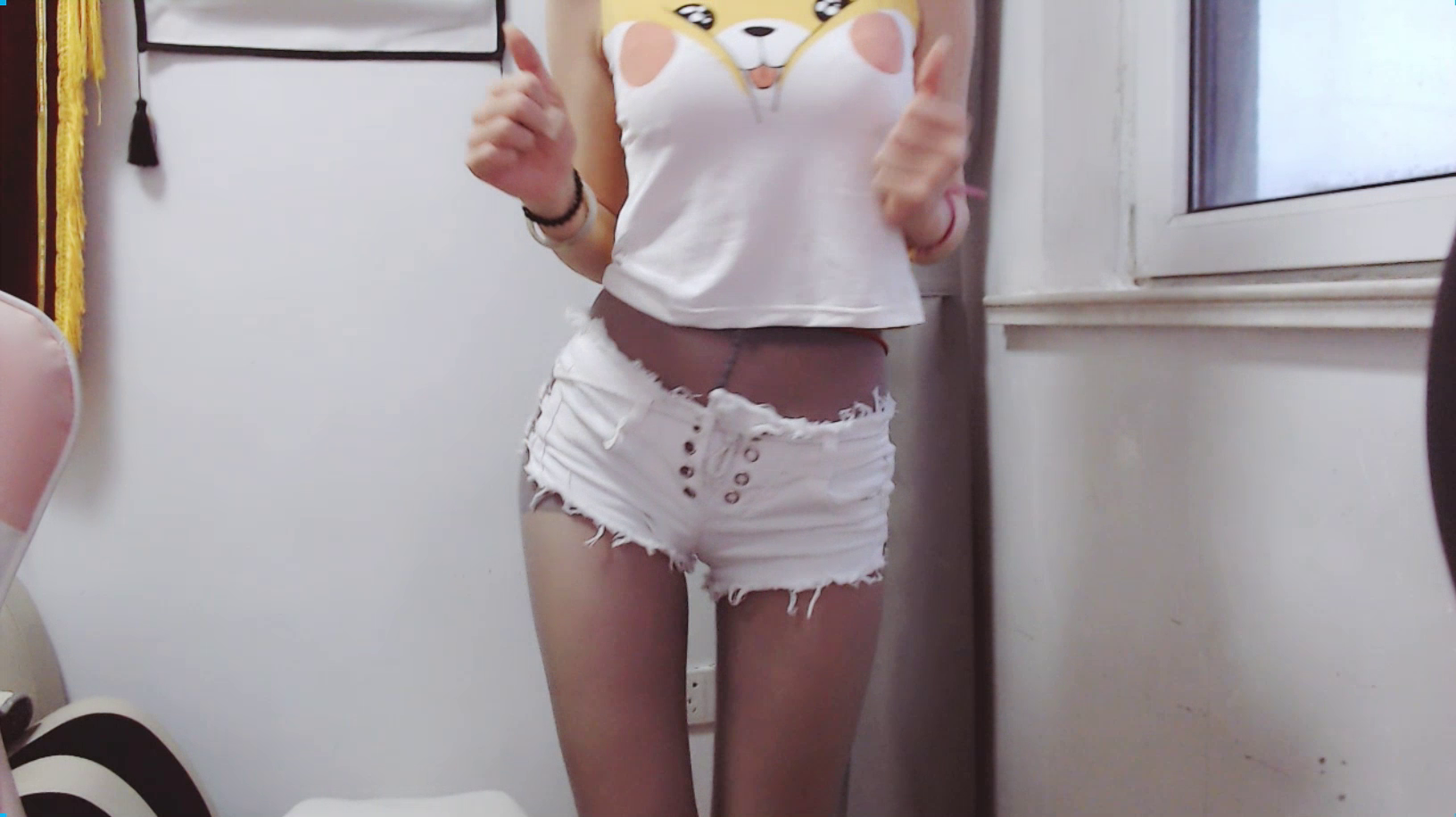 aki秋水 可爱居家小妹