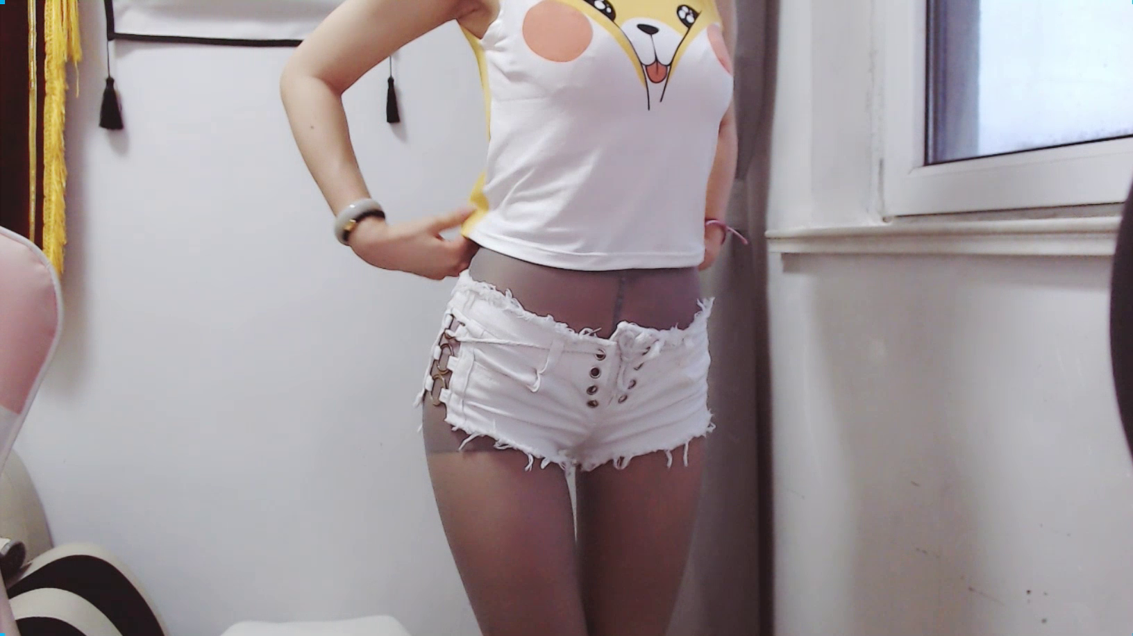 aki秋水 可爱居家小妹