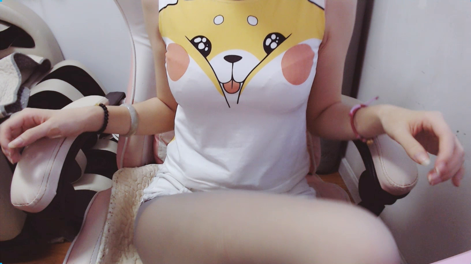 aki秋水 可爱居家小妹