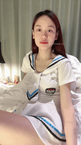 ♈ ♈ ♈2026年1月最新，新人，20岁大三学姐，D奶校花级，【晞晞】，和男友没羞没臊的同居生活，身材相当傲人，被干个不停！