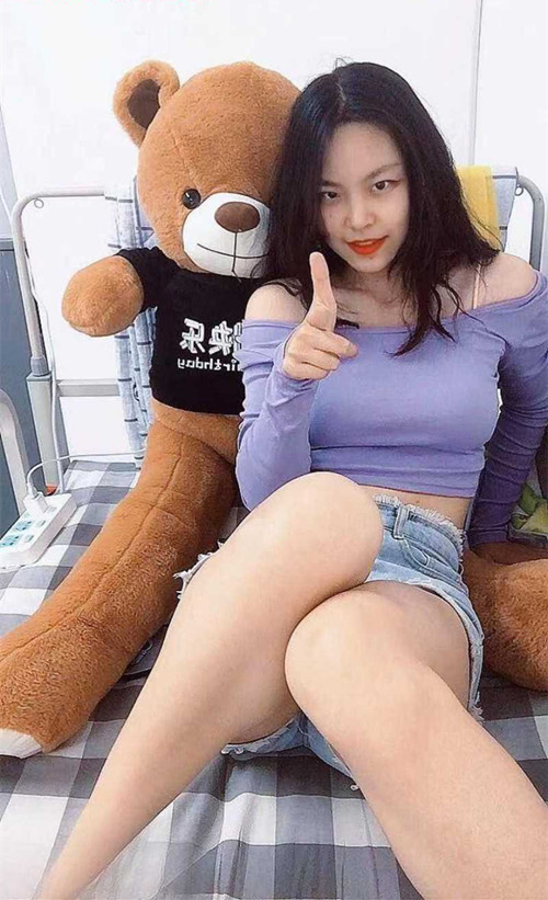 宁夏职业学院反差学妹曹林子从勤工俭学沦为卖逼骚鸡❤️在金主调教下彻底沉沦性欲！