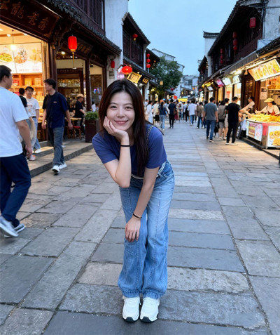 银行柜员胡洁出轨被老公抓包❤️与领导酒店激战视频曝光 口交后入骑乘浪叫 骚贱母狗全网社死！