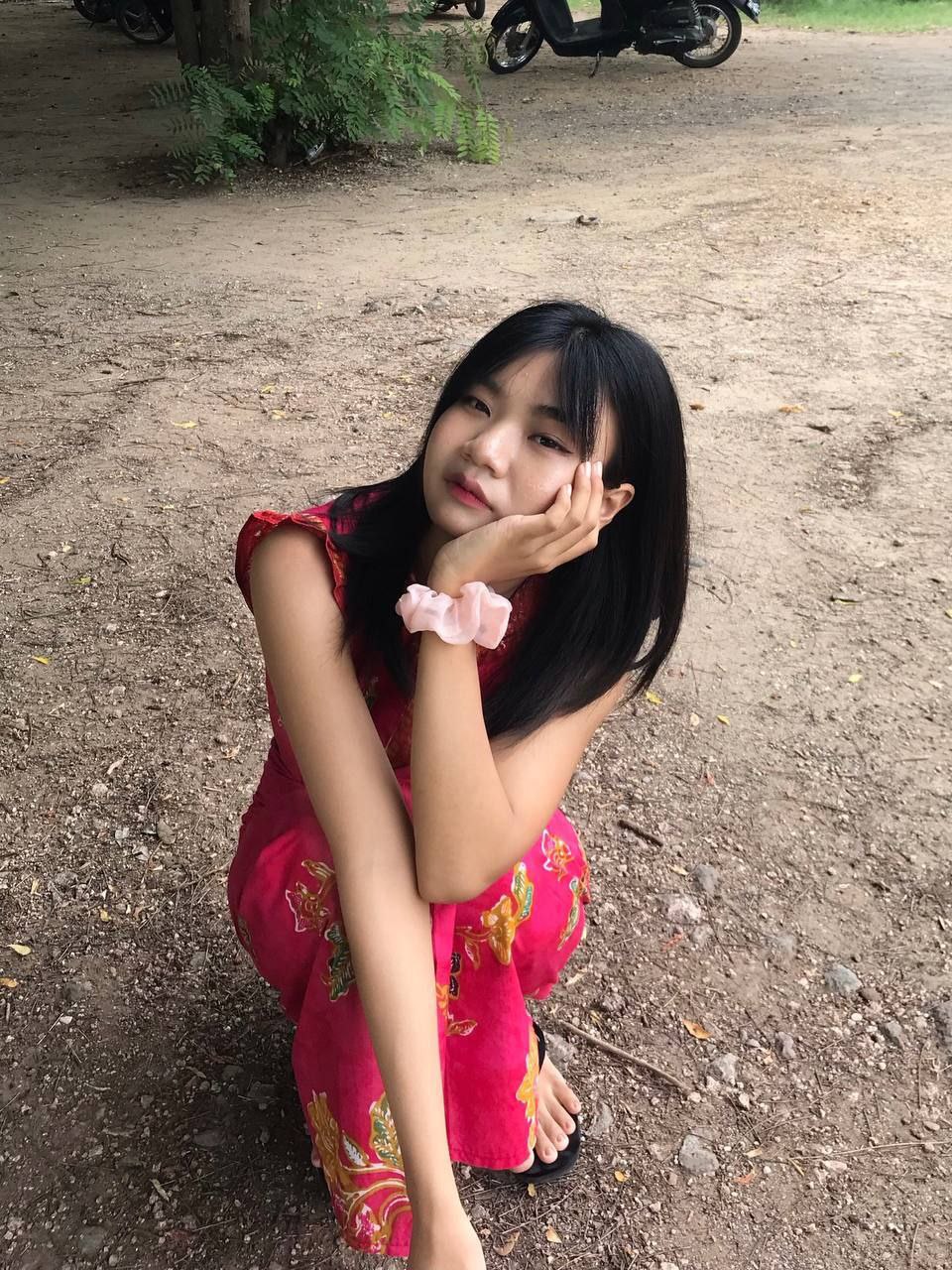 缅甸妹真是骚哇❤️吃屌深喉 无套后入猛肏！