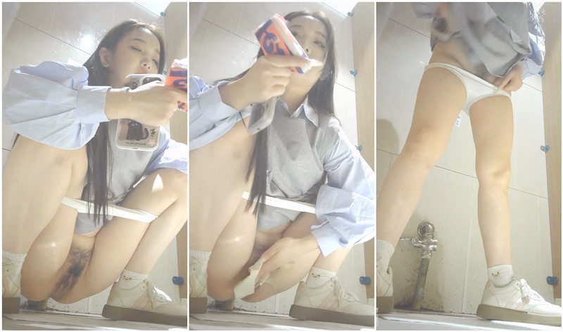 商场女厕全景偷拍长裙美女❤️阴毛杂乱的美鲍鱼