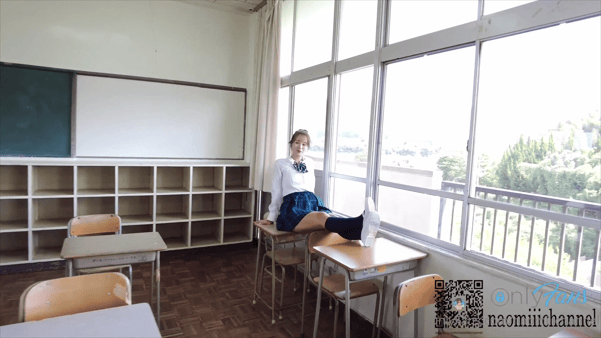 ✨极品樱花妹蜜桃臀女神✅naomiiichannel✅清纯学生妹教室，厕所为你服务