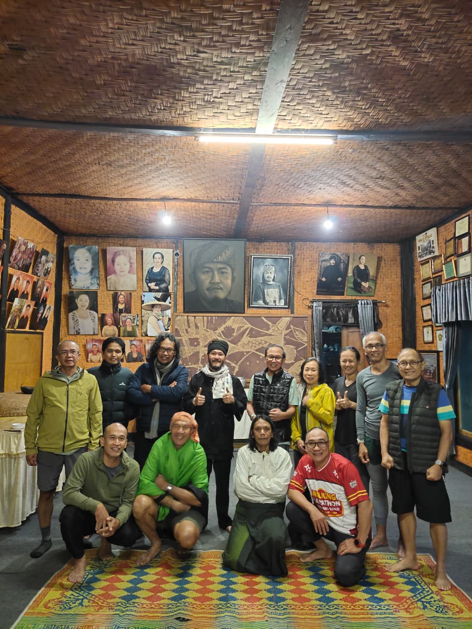 Foto bersama Abah Ugi