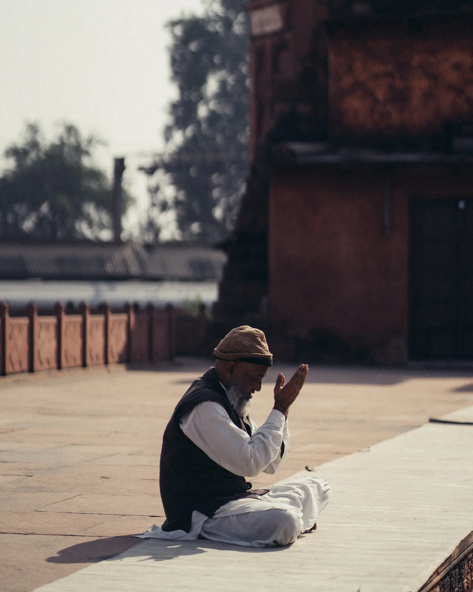 Praying man in Jama Masjid, Agra