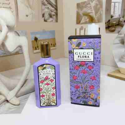 Flora GORGEOUS MAGNOLIA