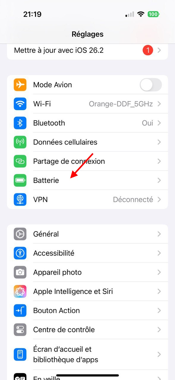 iPhone Battery settings screen showing battery options