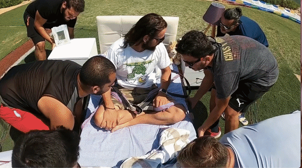 Vol/Vol.160 吊威亚如何让你飞檐走壁/14.gif