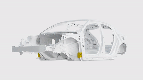 x/x.PoleStar极星 安全气囊如何用炸药救人/13.gif