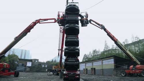 x/x.沃尔沃_1 汽车车身如何护你周全？/14.gif