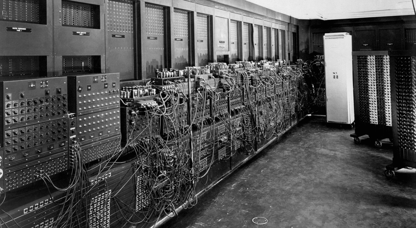hardwired 방식을 사용했던 ENIAC