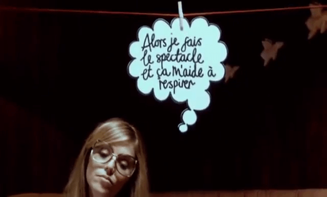 EMMA DAUMAS – J’SUIS CONNE