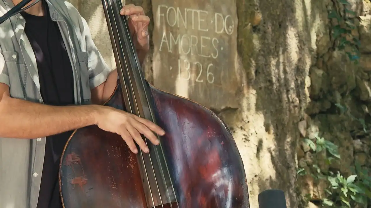 MIGUEL CALHAZ CONTRA