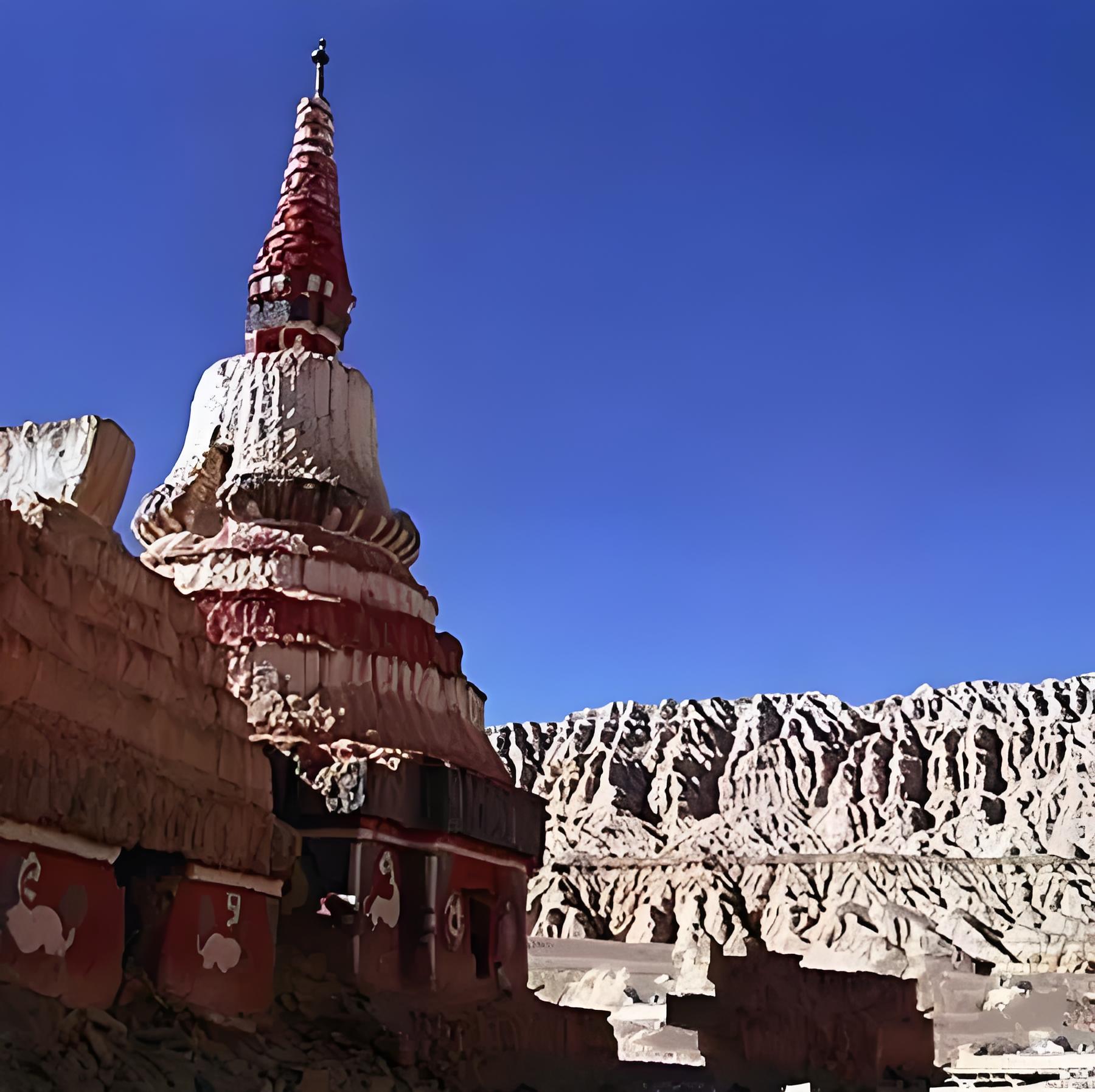 The Buddhist stupas of various villages in Arizada County