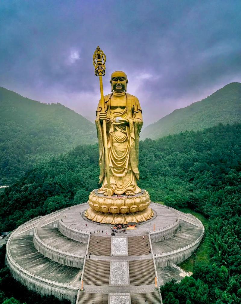 Ksitigarbha Bodhisattva at Jiuhua Mountain