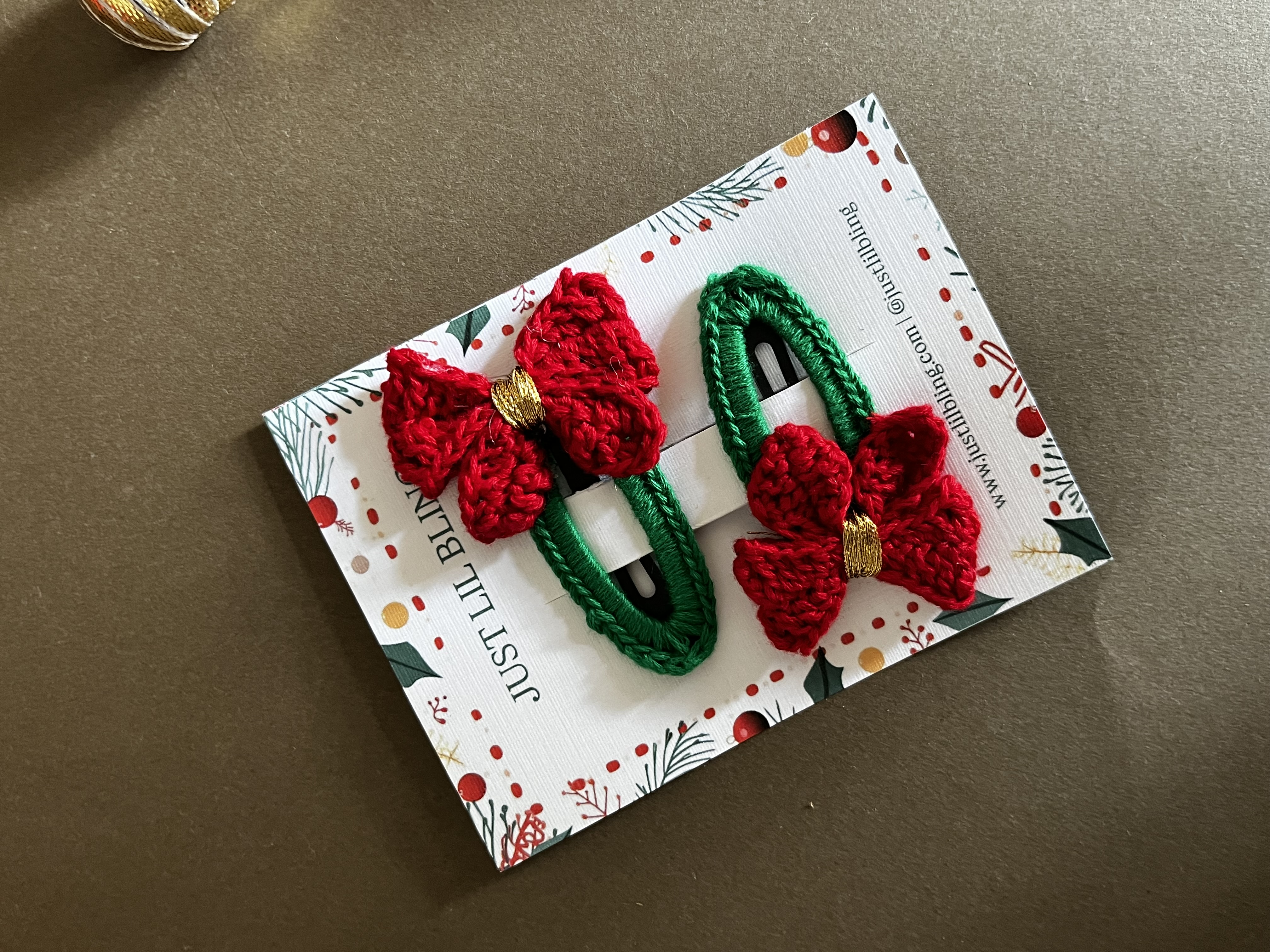 Green and Red Bow Snap Clips (Pair)