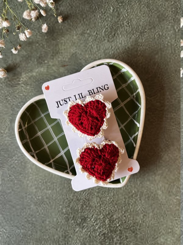 Red Heart With Lace - Aligator Pins ( Pair)