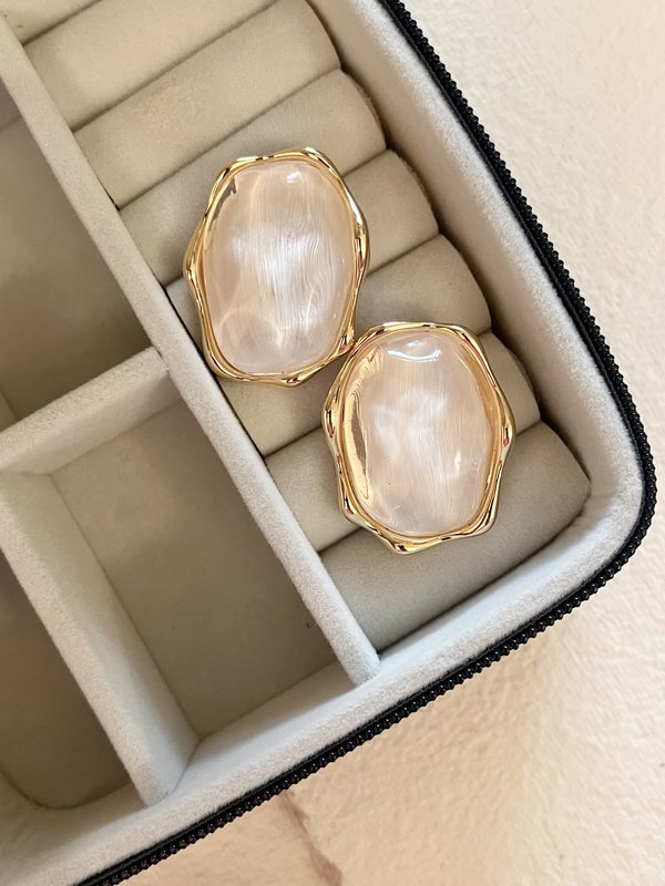 Beige Stone Chunky Studs
