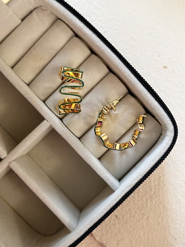 Green zigzag Earrings