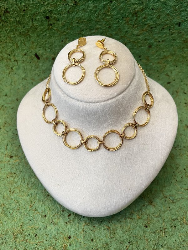 Lightweight Ring Necklace Set