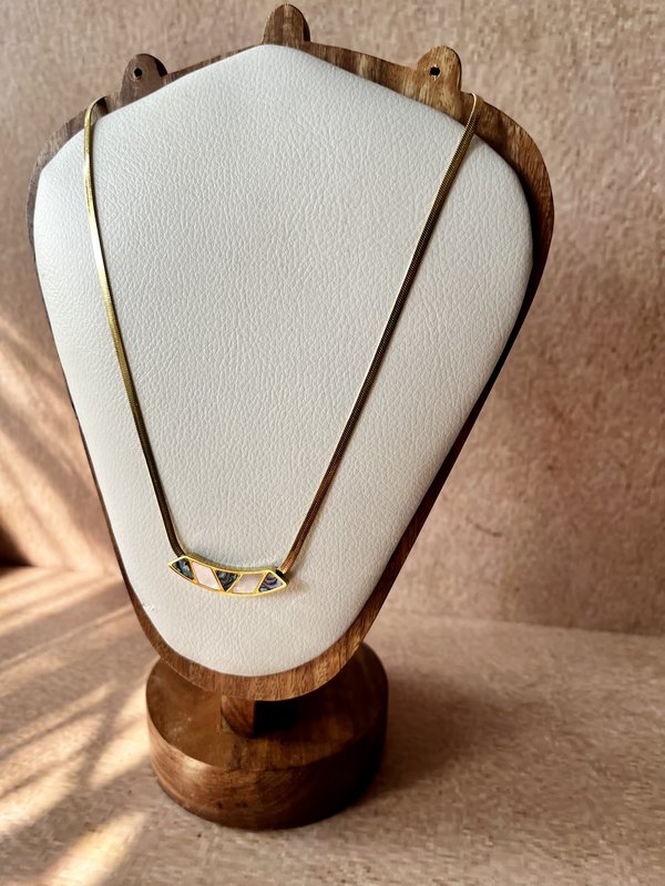 Natural Shell Snake Necklace 