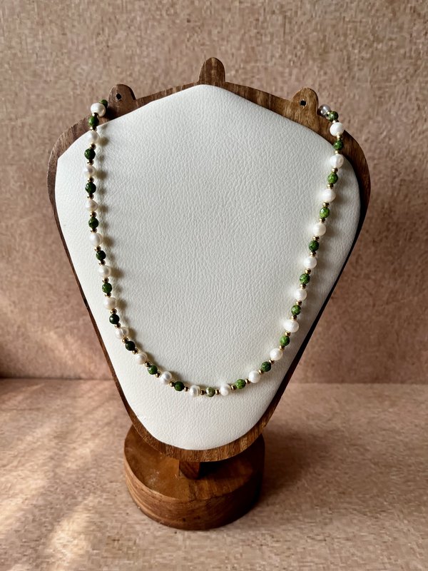 Natural Epidote Stone Freshwater Pearls Necklace 