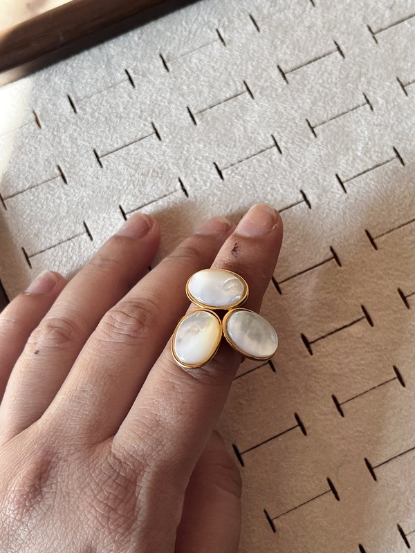 Natural Shell Adjustable Ring