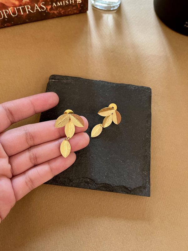 Small and Lightweight Leaf Earrings