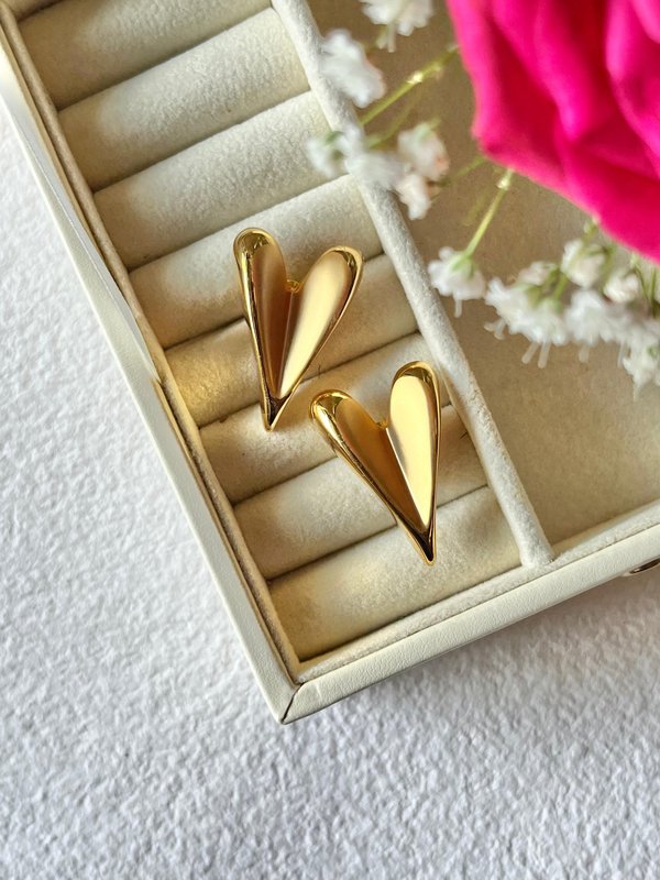Two-tone Heart Studs
