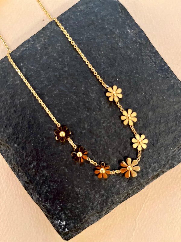 Gold Floral Necklace