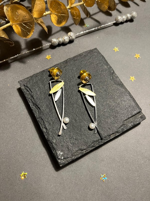 Dual tone Lightweight Multilayer Earrings