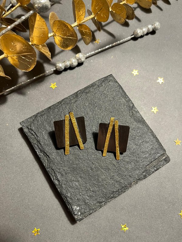 Dual Tone Square Studs