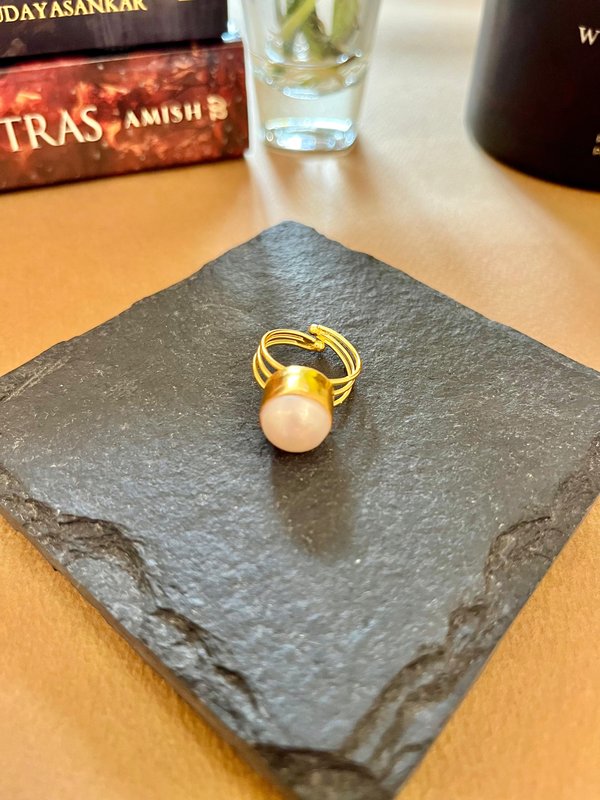 Big Pearl Ring