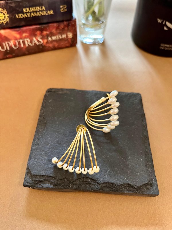 C-shape Pearl Tassel Earrings