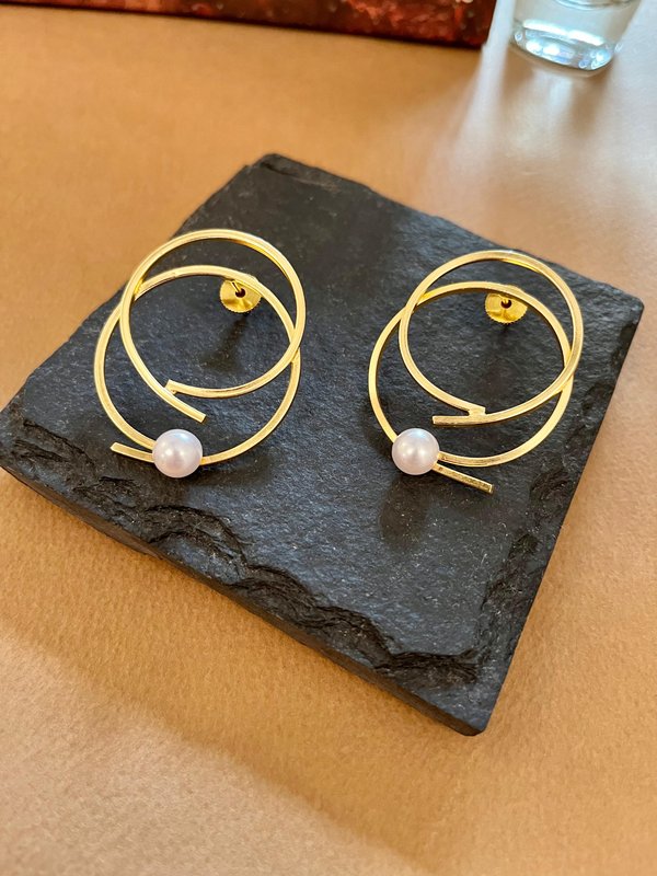 Double Circle Pearl Earrings
