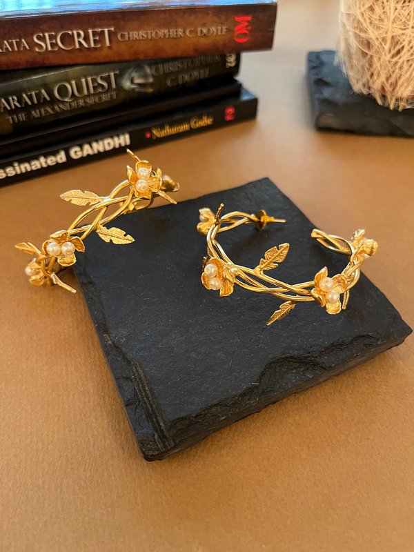 Chunky Pearl Floral Earrings